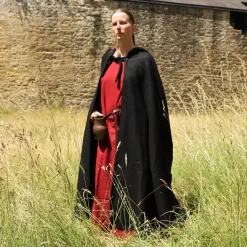 Leonardo Carbone Cape Médiévale à Capuche, Noire -Vêtements Viking Soldes Magasin cape medievale a capuche noire 5