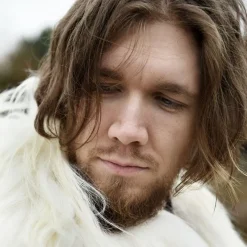 Fourrure D'épaule, Blanche -Vêtements Viking Soldes Magasin fourrure depaule blanche 4