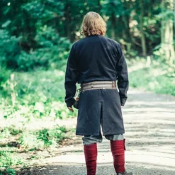 Leonardo Carbone Longue Tunique Viking Hvitserk, Noire -Vêtements Viking Soldes Magasin longue tunique viking hvitserk noire 2