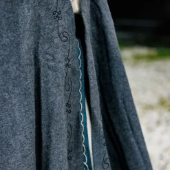 Leonardo Carbone Manteau Brodé Damia Avec Péroné, Gris -Vêtements Viking Soldes Magasin manteau brode damia avec perone gris 4