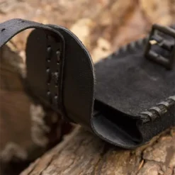 Epic Armoury Pochette Carrée Raymond, Noire -Vêtements Viking Soldes Magasin pochette carree raymond noire 2