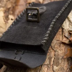 Epic Armoury Pochette Carrée Raymond, Noire -Vêtements Viking Soldes Magasin pochette carree raymond noire 3