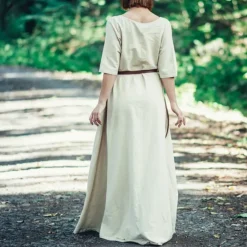 Leonardo Carbone Robe Brida, Naturelle, (début Du) Moyen Age 13 Leonardo Carbone Robe Brida, Naturelle, (début Du) Moyen Age -Vêtements Viking Soldes Magasin robe brida naturelle debut du moyen age 5