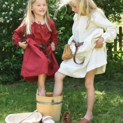 Robe Enfants Mathilde, Rouge -Vêtements Viking Soldes Magasin robe enfants mathilde rouge 5