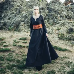 Leonardo Carbone Robe Viking Lina, Noir -Vêtements Viking Soldes Magasin robe viking lina noir 3