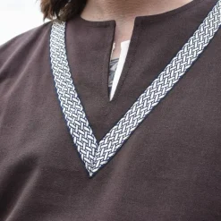 Tunique Birka Knut, Manches Courtes, Marron -Vêtements Viking Soldes Magasin tunique birka knut manches courtes marron 4
