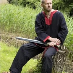 Epic Armoury Tunique Médiévale à Manches Longues Noir-rouge -Vêtements Viking Soldes Magasin tunique medievale a manches longues noir rouge 2