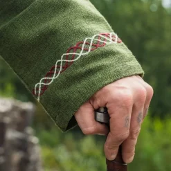 Leonardo Carbone Tunique Viking Loup Fenrir, Vert 13 Leonardo Carbone Tunique Viking Loup Fenrir, Vert -Vêtements Viking Soldes Magasin tunique viking loup fenrir vert 5